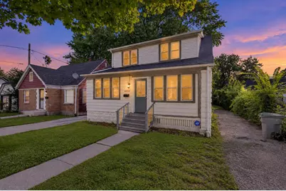 4950 N 19th Pl, Milwaukee, WI 53209 - Photo 1