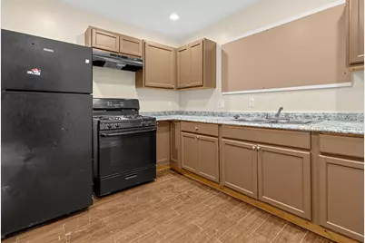 4950 N 19th Pl, Milwaukee, WI 53209 - Photo 6