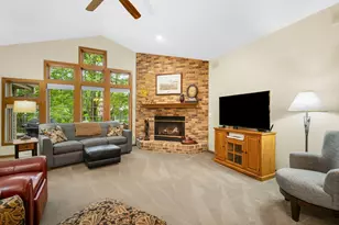720 Schloemer Dr, West Bend, WI 53095 - Photo 4