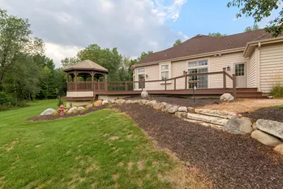 4945 S Calhoun Rd, New Berlin, WI 53151 - Photo 8