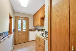 29510 Washington Ave, Racine, WI 53105 - Photo 26