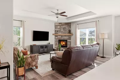 2935  Yahara Dr, Summit, WI 53066 - Photo 10