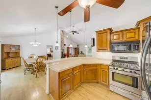 W152S7689 Mystic Dr, Muskego, WI 53150 - Photo 10