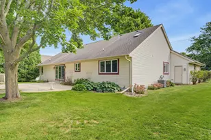 W152S7689 Mystic Dr, Muskego, WI 53150 - Photo 32