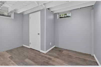 2550 N Springdale Rd, Brookfield, WI 53045 - Photo 28
