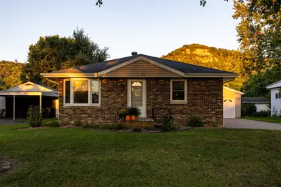 1415  28th St, La Crosse, WI 54601 - Photo 2