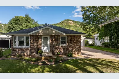 1415  28th St, La Crosse, WI 54601 - Photo 4