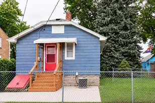 2254 S 75th St, West Allis, WI 53219 - Photo 6