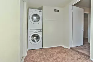 2254 S 75th St, West Allis, WI 53219 - Photo 18