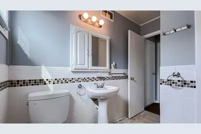 431 S 88th St, Milwaukee, WI 53214 - Photo 12