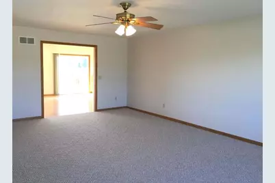 105  Prairie Dr, Walworth, WI 53184 - Photo 14