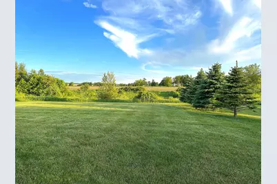 105  Prairie Dr, Walworth, WI 53184 - Photo 6