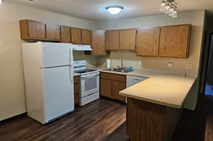 2521 Honey Lou Ct, Appleton, WI 54915 - Photo 6