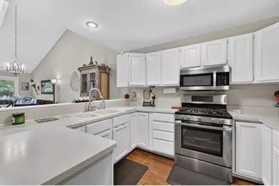 3723  Cheyenne Ct, Racine, WI 53404 - Photo 2
