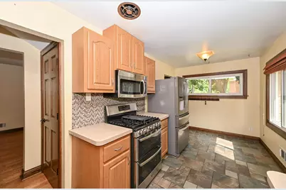 7817 W Mt Vernon Ave, Milwaukee, WI 53213 - Photo 16