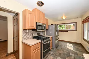 7817 W Mt Vernon Ave, Milwaukee, WI 53213 - Photo 16
