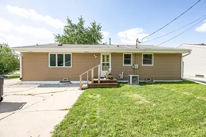 W148N8814  Jefferson Ave, Menomonee Falls, WI 53051 - Photo 26