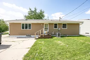 W148N8814 Jefferson Ave, Menomonee Falls, WI 53051 - Photo 26
