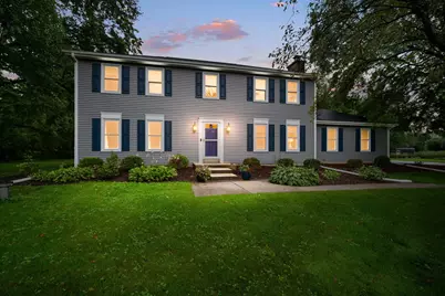 1626  Devonshire Dr, Cedarburg, WI 53012 - Photo 2