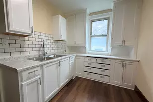 2022 W Keefe Ave, Milwaukee, WI 53206 - Photo 12