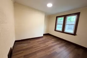 2022 W Keefe Ave, Milwaukee, WI 53206 - Photo 10