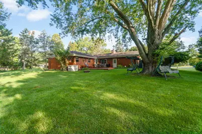 3606 E Norport Dr, Port Washington, WI 53074 - Photo 18