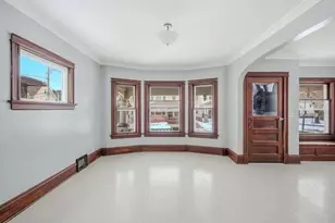 4722 W Garfield Ave, Milwaukee, WI 53208 - Photo 2