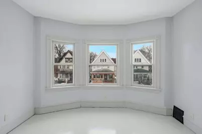 4722 W Garfield Ave, Milwaukee, WI 53208 - Photo 14