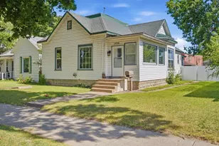 1706 Kane St, La Crosse, WI 54603 - Photo 1
