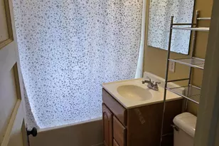 1443 S 86th St, West Allis, WI 53214 - Photo 10