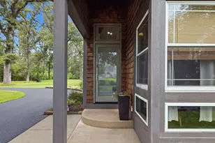 1404 Del Oaks Ln, Delavan, WI 53115 - Photo 4