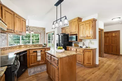 13620 W Eagle Trce, New Berlin, WI 53151 - Photo 6