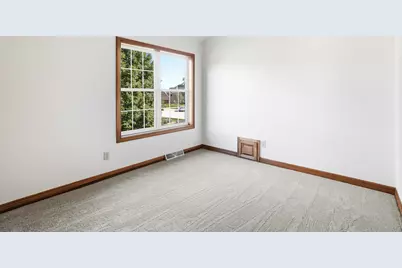 13620 W Eagle Trce, New Berlin, WI 53151 - Photo 20