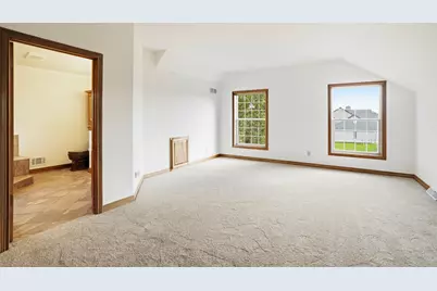 13620 W Eagle Trce, New Berlin, WI 53151 - Photo 14
