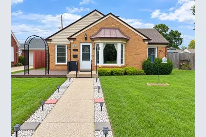 700  Kingston Ave, Racine, WI 53402 - Photo 1