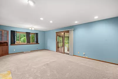W156N10640  Cobbler Ln, Germantown, WI 53022 - Photo 4