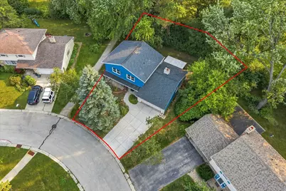 W53N849  Castle Ct, Cedarburg, WI 53012 - Photo 22
