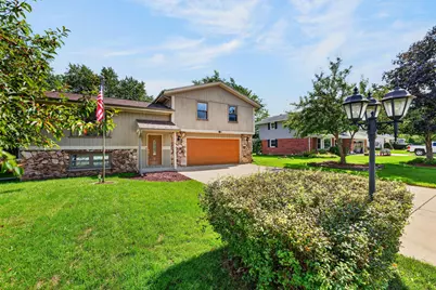 3560 S Oakdale Dr, New Berlin, WI 53151 - Photo 28
