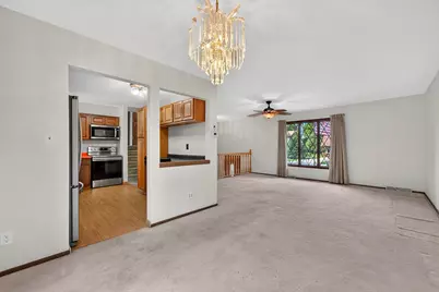 3560 S Oakdale Dr, New Berlin, WI 53151 - Photo 8