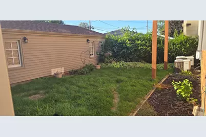 1825 S 52nd St, West Milwaukee, WI 53214 - Photo 10