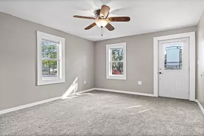421  Caledonia St, La Crosse, WI 54603 - Photo 4