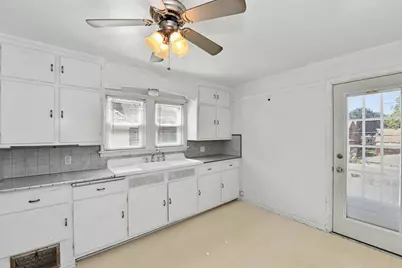 3049 S 45th St, Milwaukee, WI 53219 - Photo 28