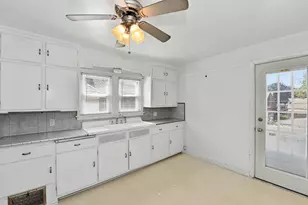 3049 S 45th St, Milwaukee, WI 53219 - Photo 28