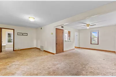 1110 S 123rd St, West Allis, WI 53214 - Photo 2