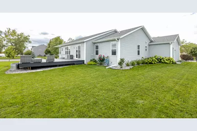 354  Rosewood Ave, Lake Mills, WI 53551 - Photo 12