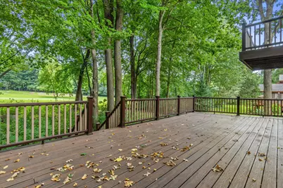 N80W13423  River Park Dr, Menomonee Falls, WI 53051 - Photo 4