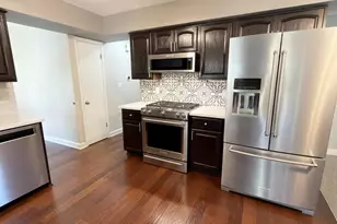 W240N4035 Swan Rd, Pewaukee, WI 53072 - Photo 12