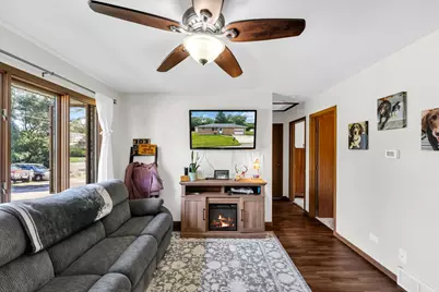 N2443  Giles Dr, Bloomfield, WI 53105 - Photo 6