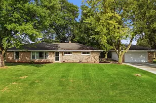 W154N8216 Valley View Dr, Menomonee Falls, WI 53051 - Photo 30