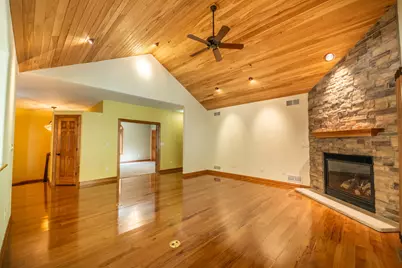 260  Glacial Dr, Slinger, WI 53086 - Photo 18